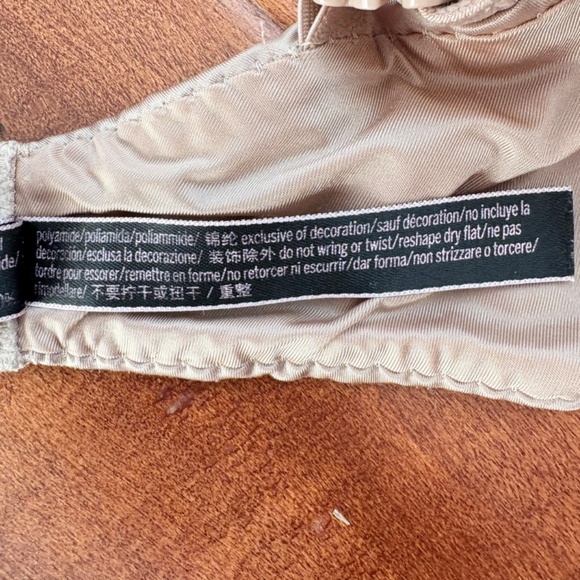 Victoria's Secret Very Sexy Push-Up Underwire Bra 34DDD Nude - Picture 7 of 9